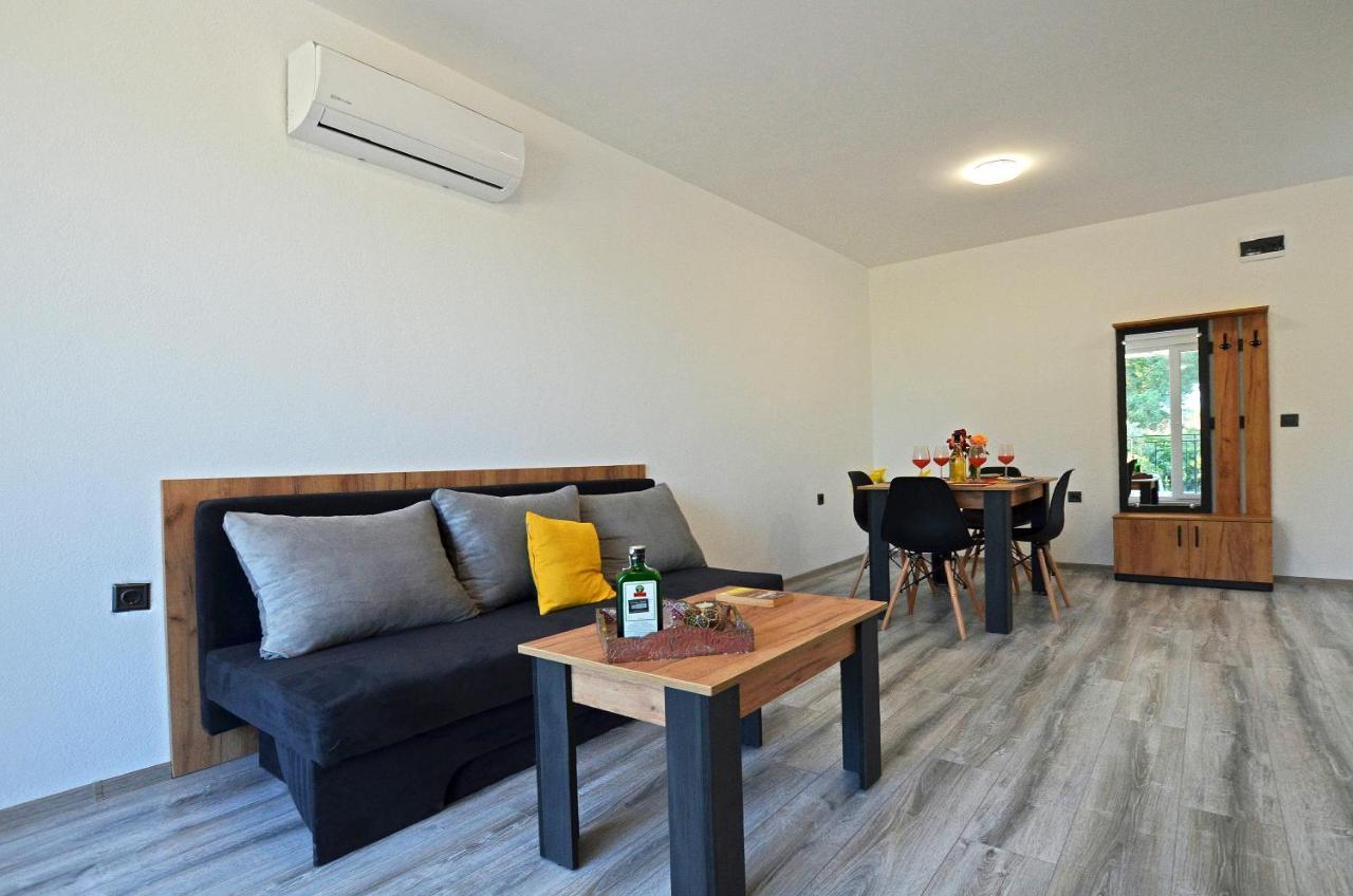 Di Mare Holiday Apartments 크레네보 외부 사진