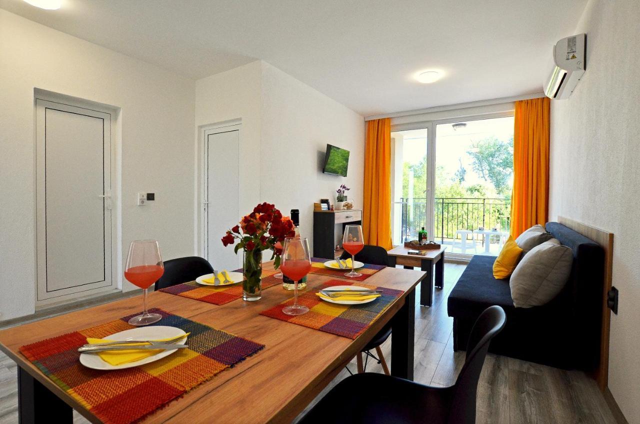 Di Mare Holiday Apartments 크레네보 외부 사진