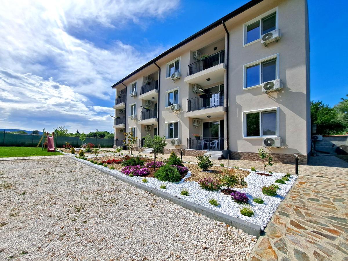 Di Mare Holiday Apartments 크레네보 외부 사진
